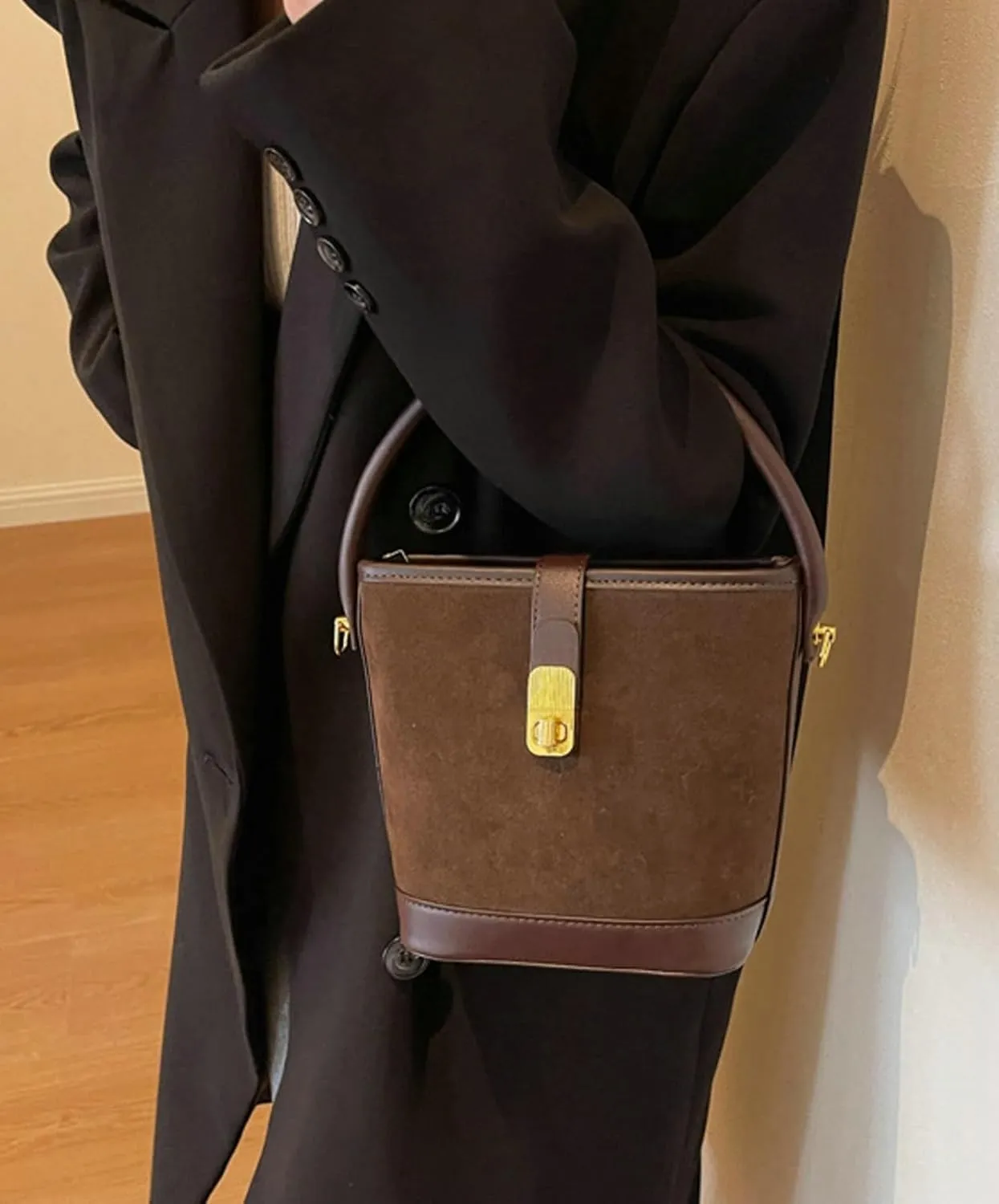 Brown Suede Buckle Bags for Women Small Bucket Purse Trendy Suede Shoulder Bag Suede Crossbody Purse