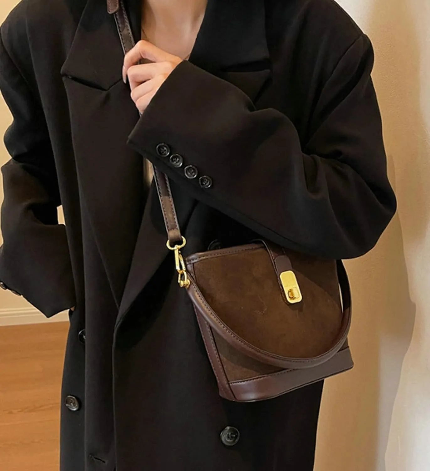 Brown Suede Buckle Bags for Women Small Bucket Purse Trendy Suede Shoulder Bag Suede Crossbody Purse