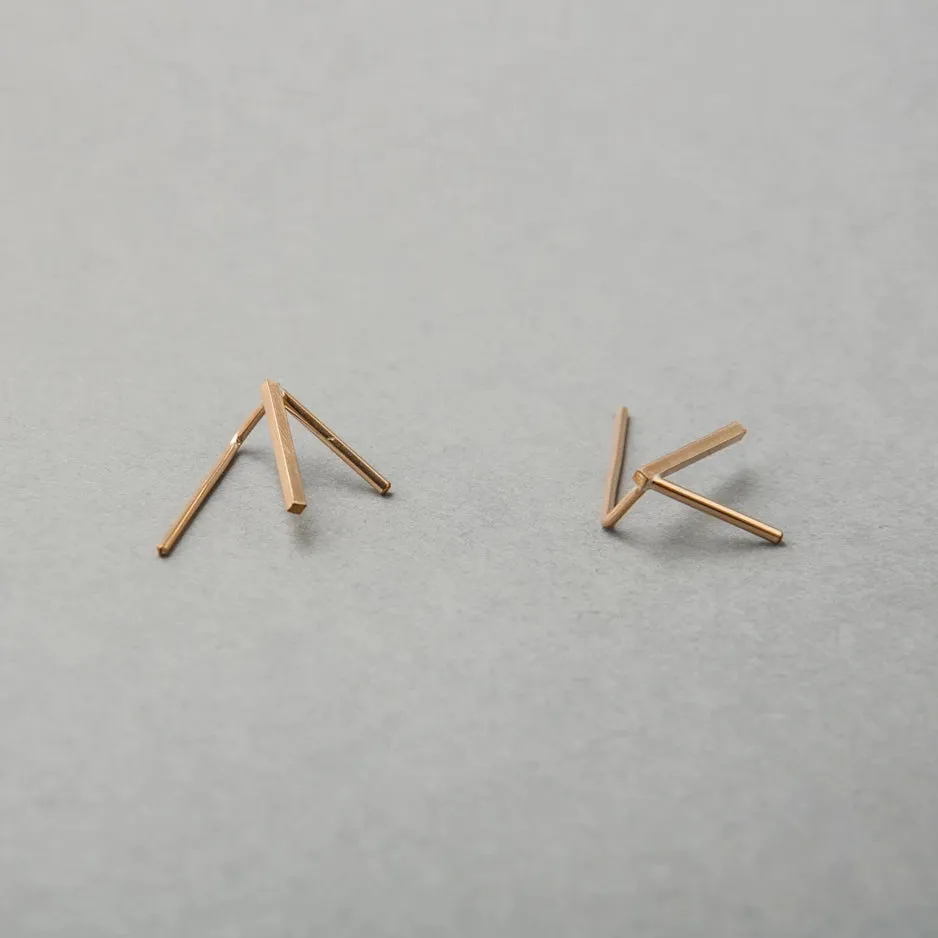 CLOCKWORK EARRING