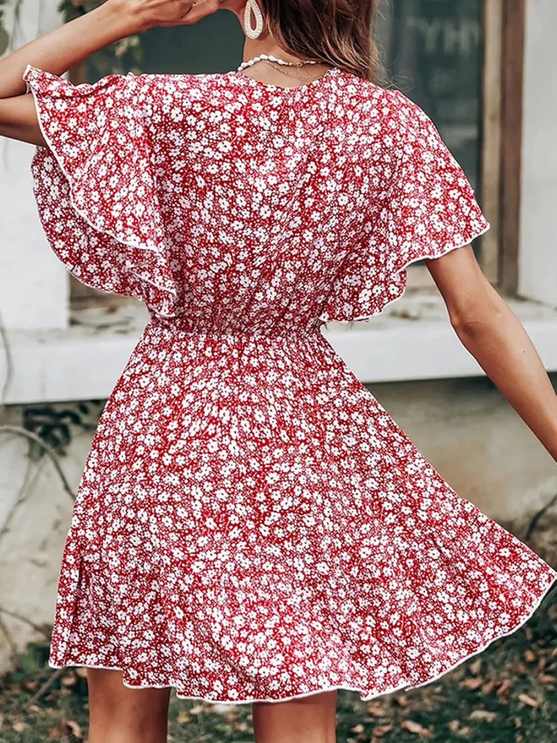 CUPSHE Women's V-Neck Flared Sleeve Ditsy A-Shape Dress Froral Print Beach Summer Short Dresses