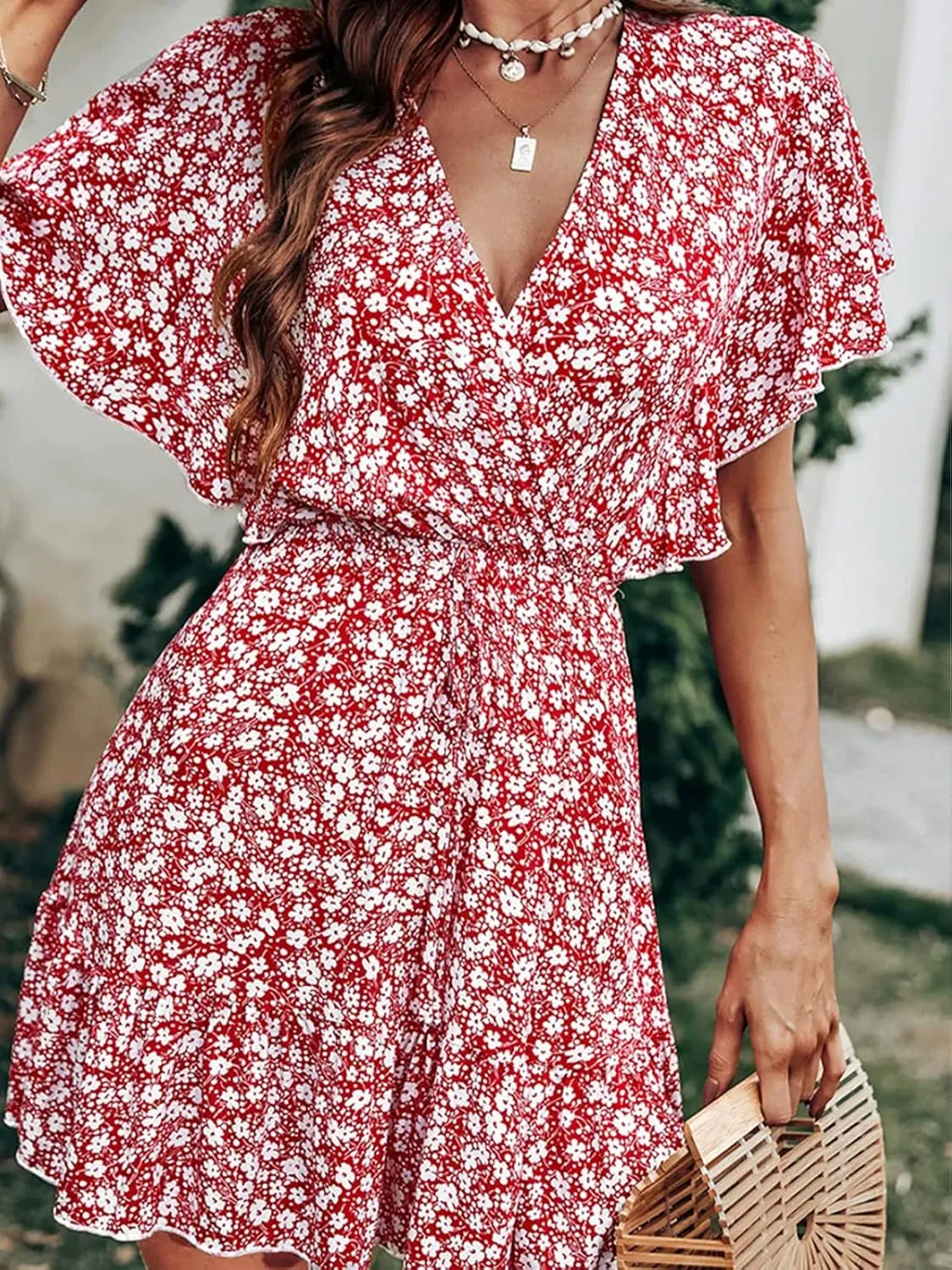 CUPSHE Women's V-Neck Flared Sleeve Ditsy A-Shape Dress Froral Print Beach Summer Short Dresses