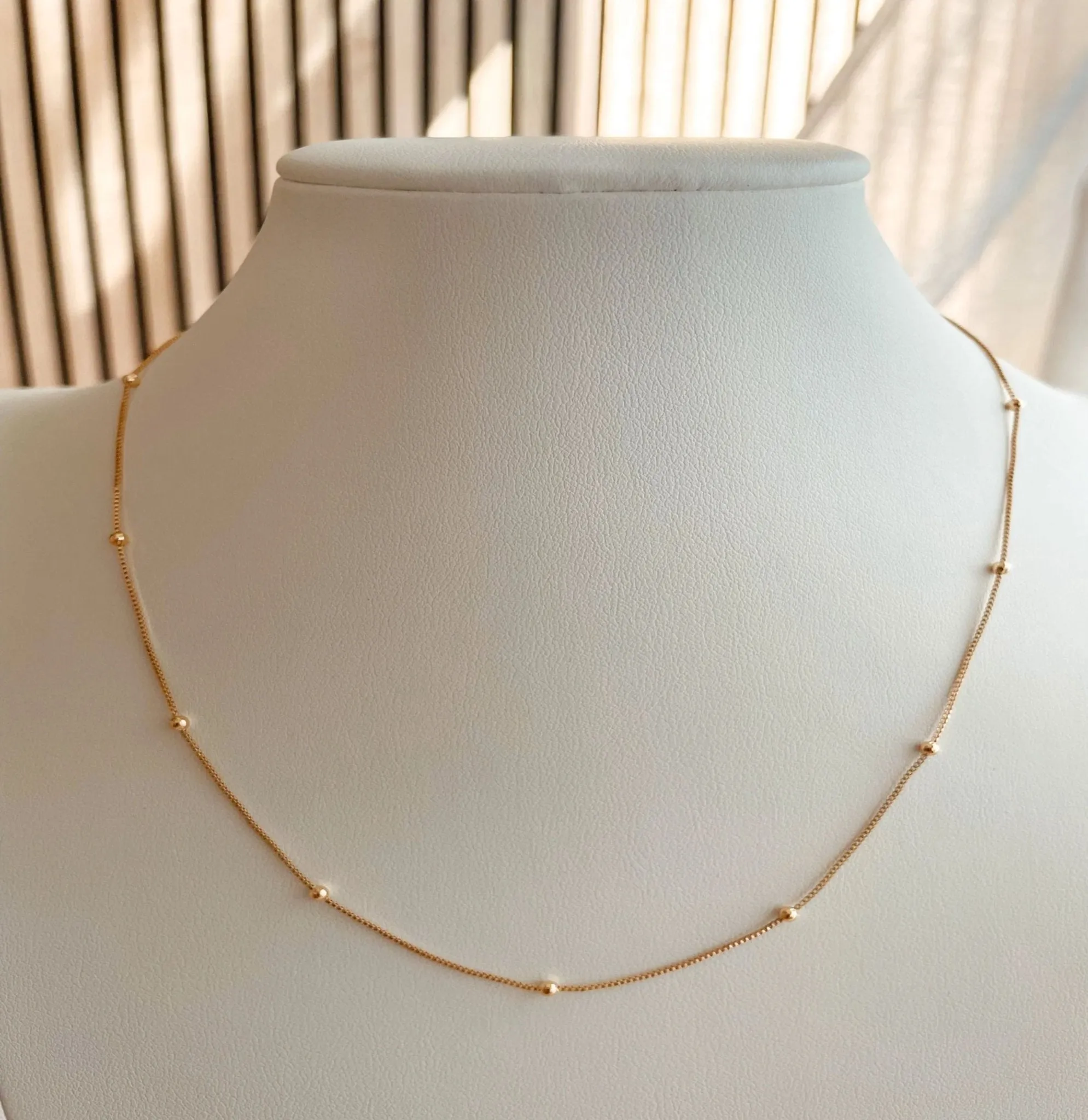 Dainty minimal beaded necklace