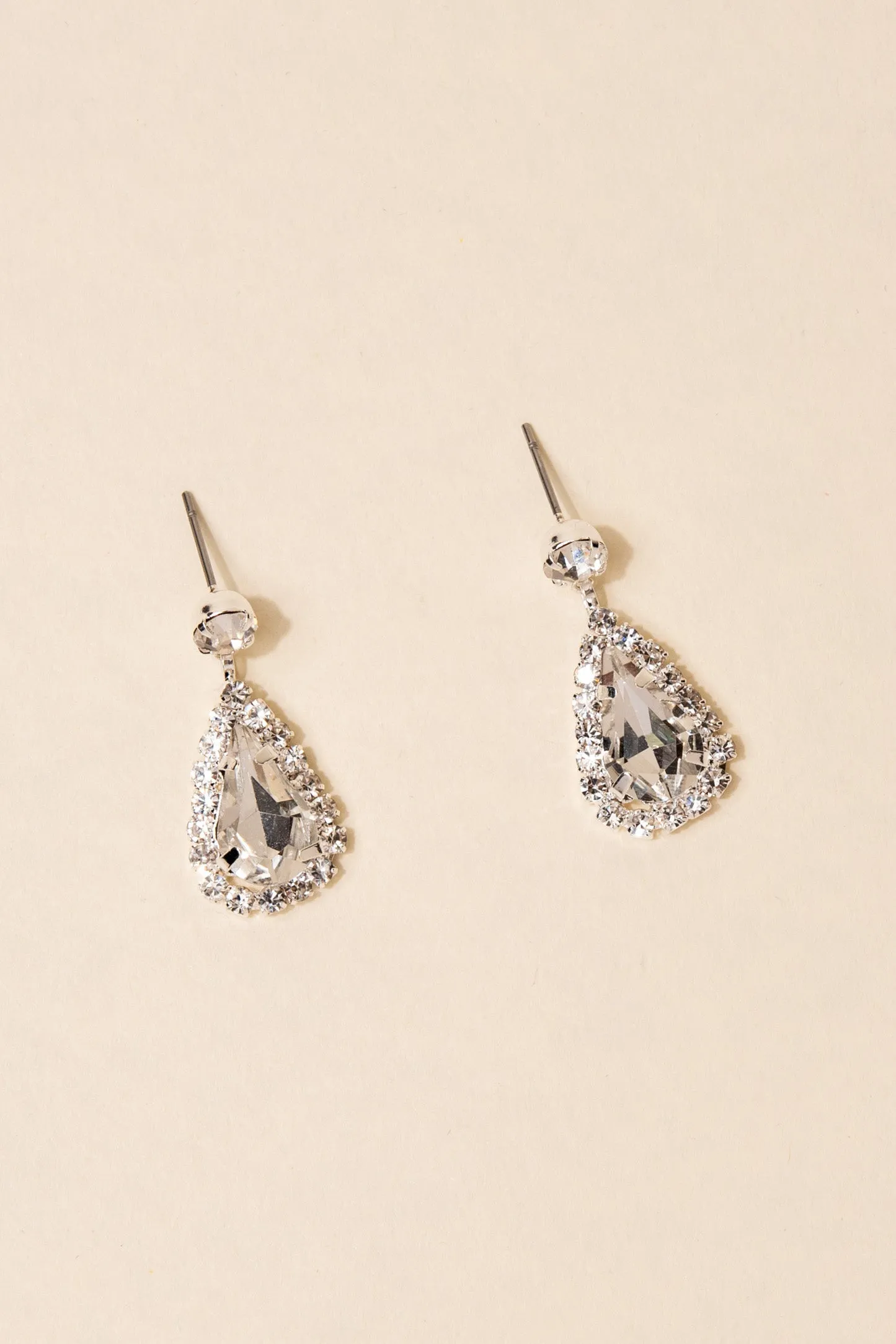 Emily Twisted Teardrop Pendant Necklace & Earrings Set