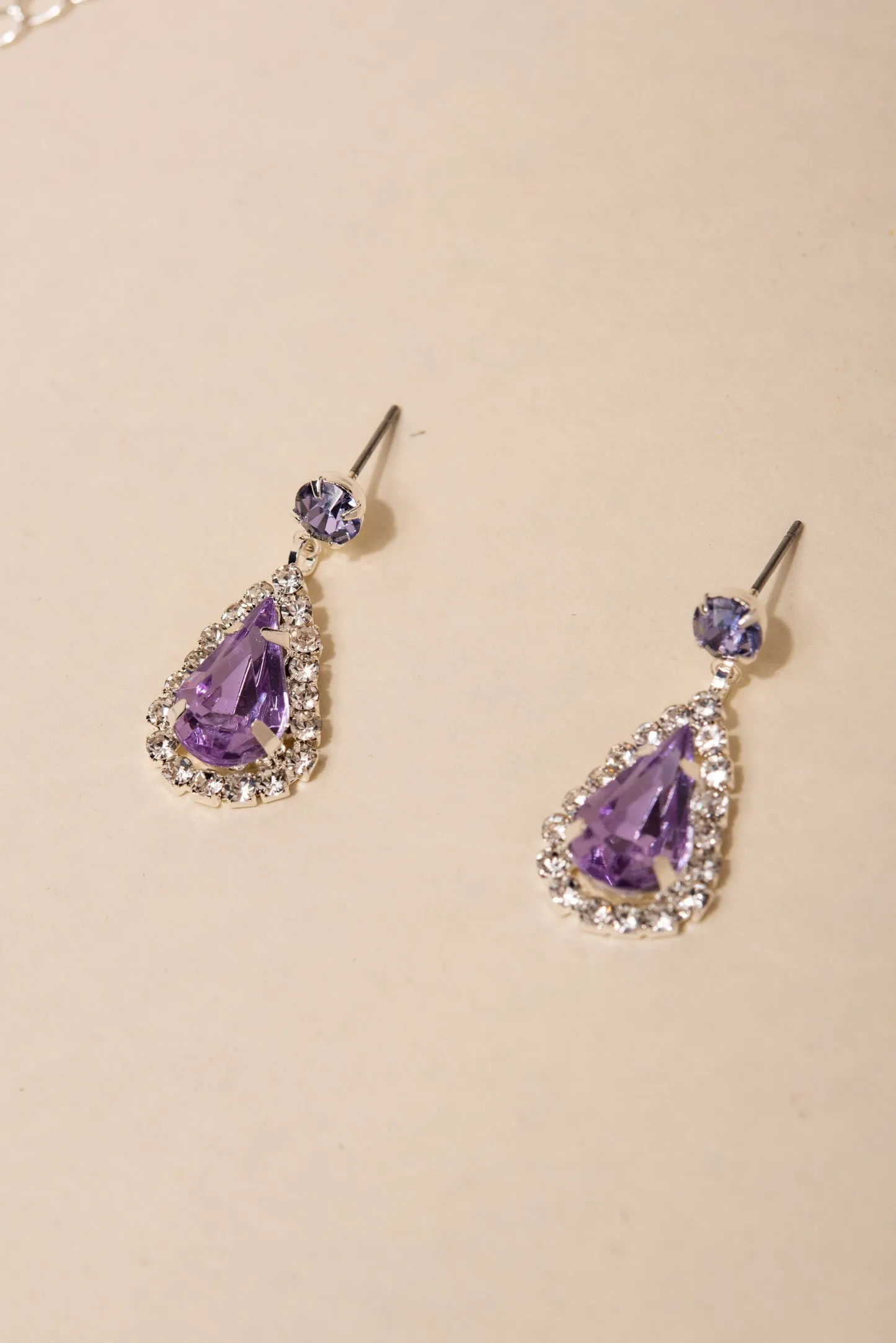 Emily Twisted Teardrop Pendant Necklace & Earrings Set