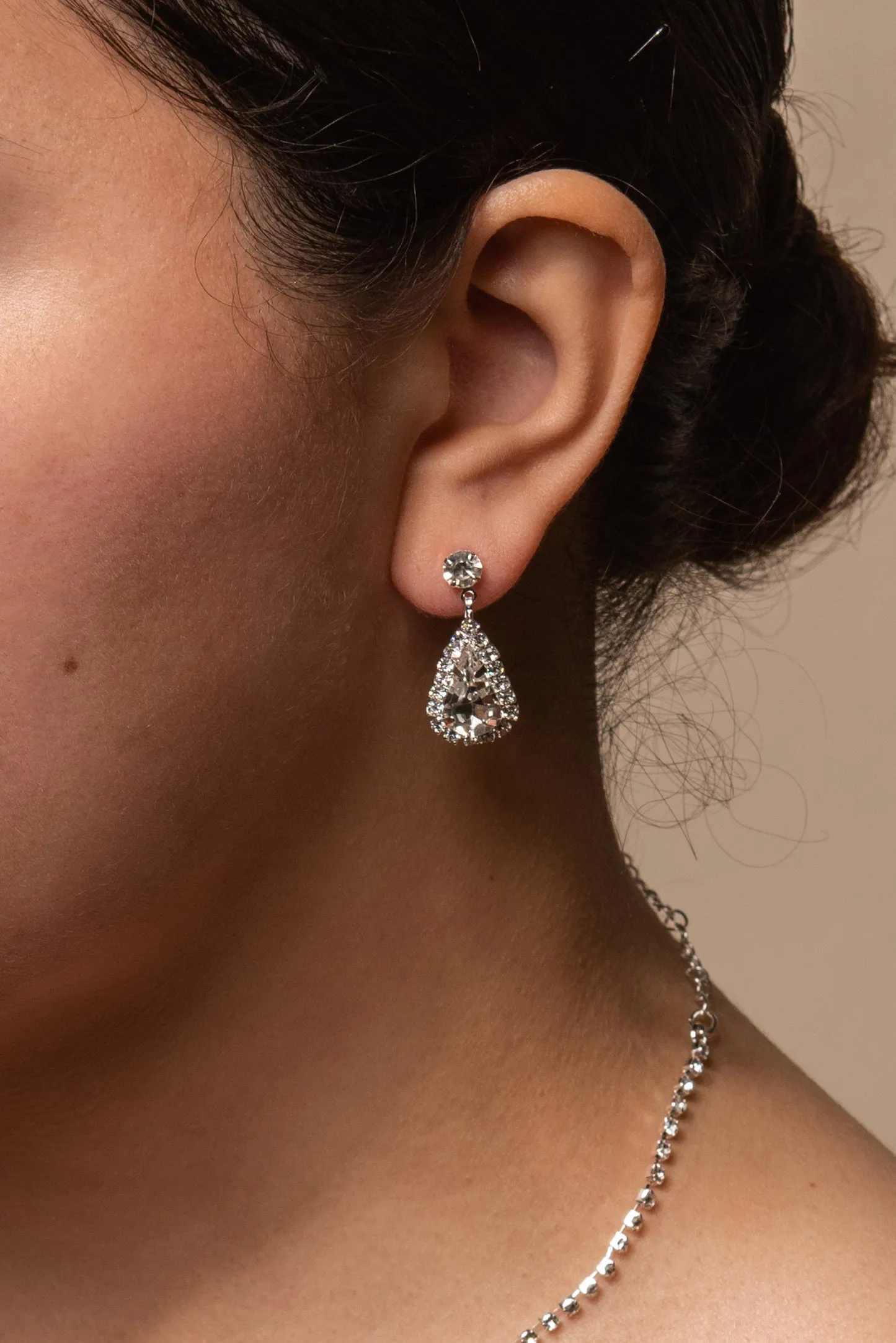 Emily Twisted Teardrop Pendant Necklace & Earrings Set