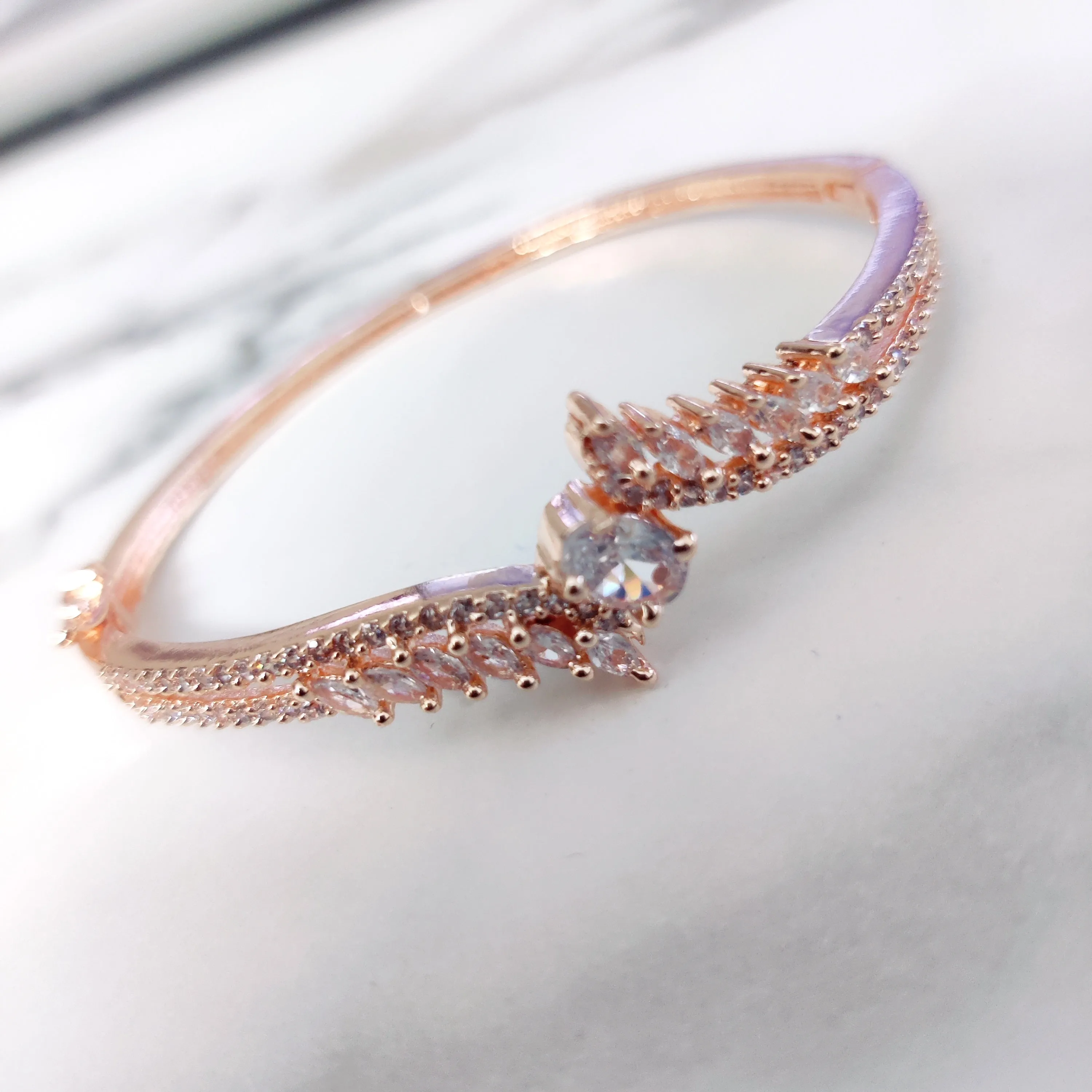 Enchanting White Rose Gold Bracelet