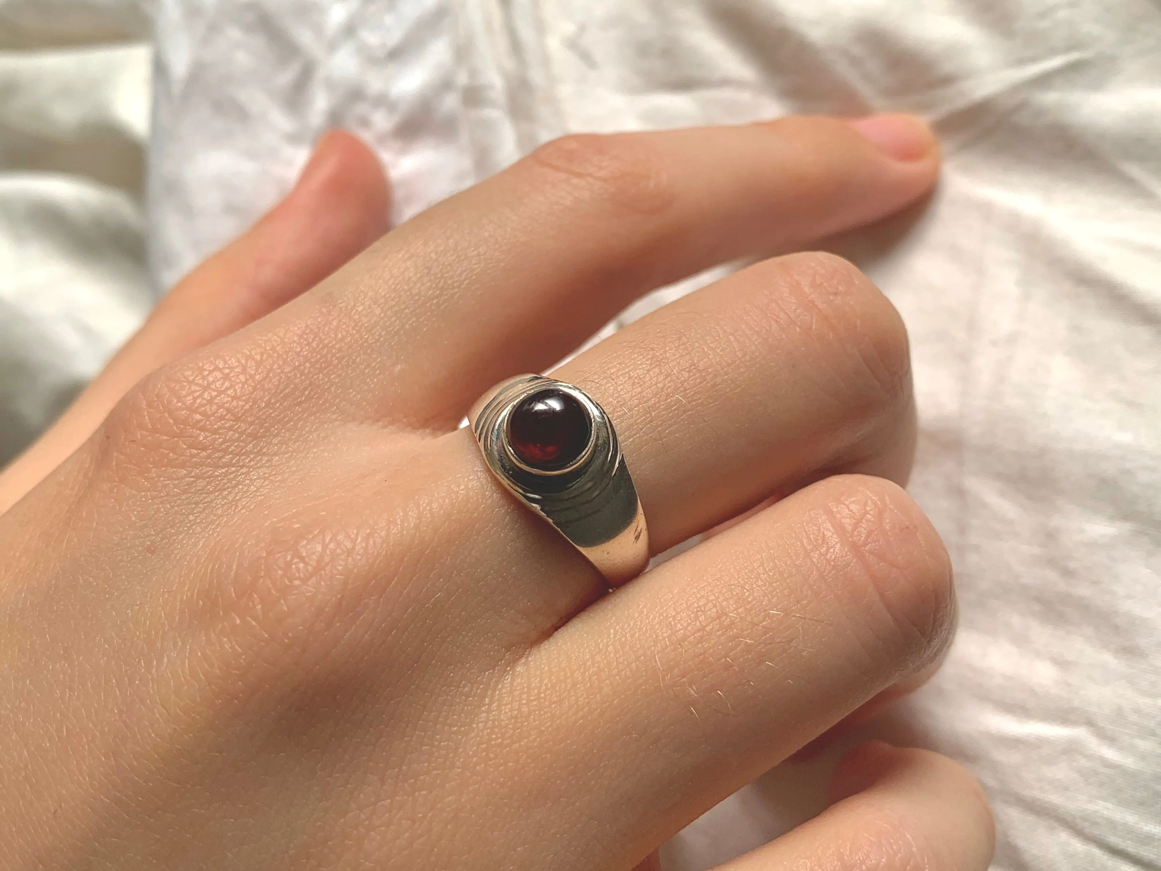 Garnet Lugo Ring