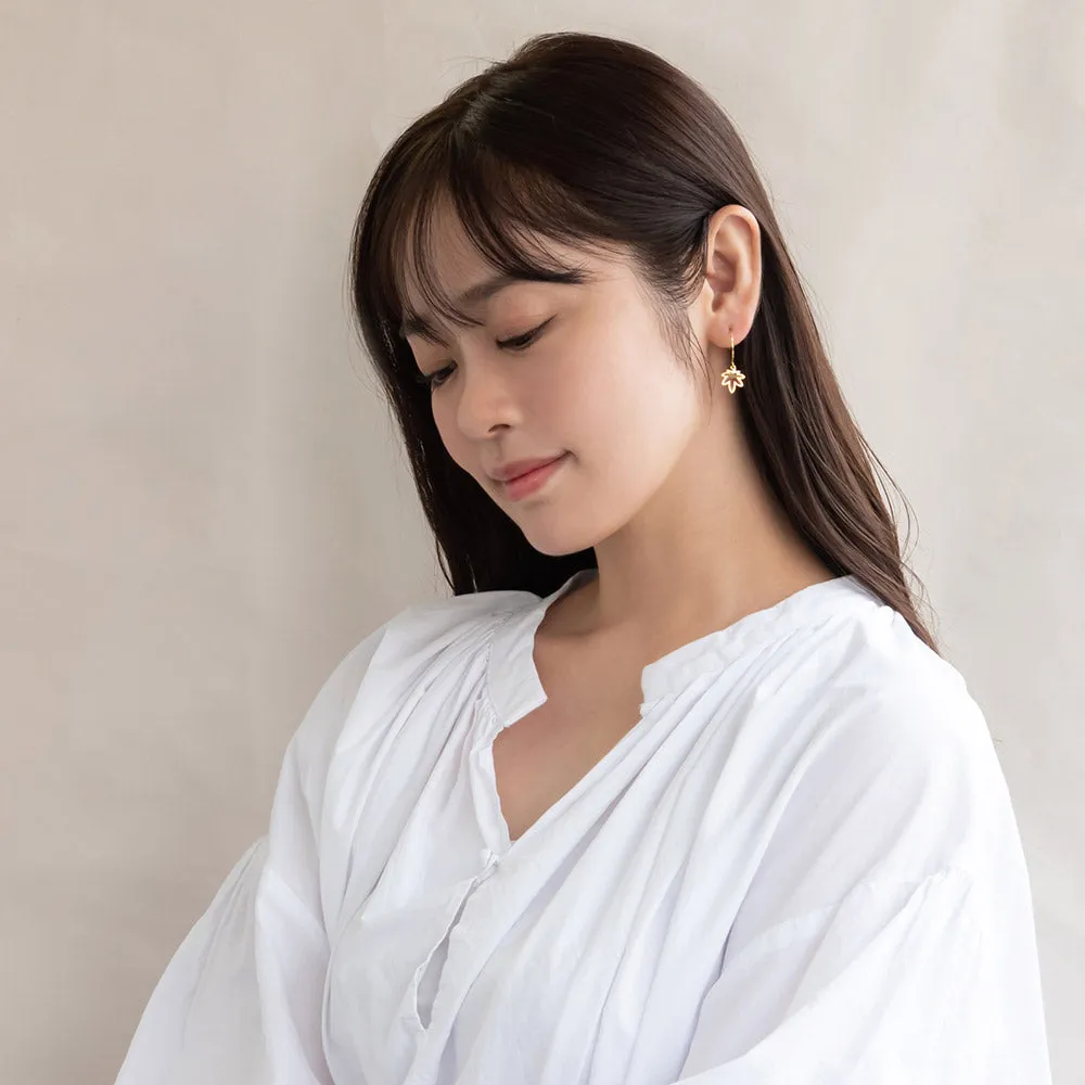 Gradient Momiji Leaf Earrings