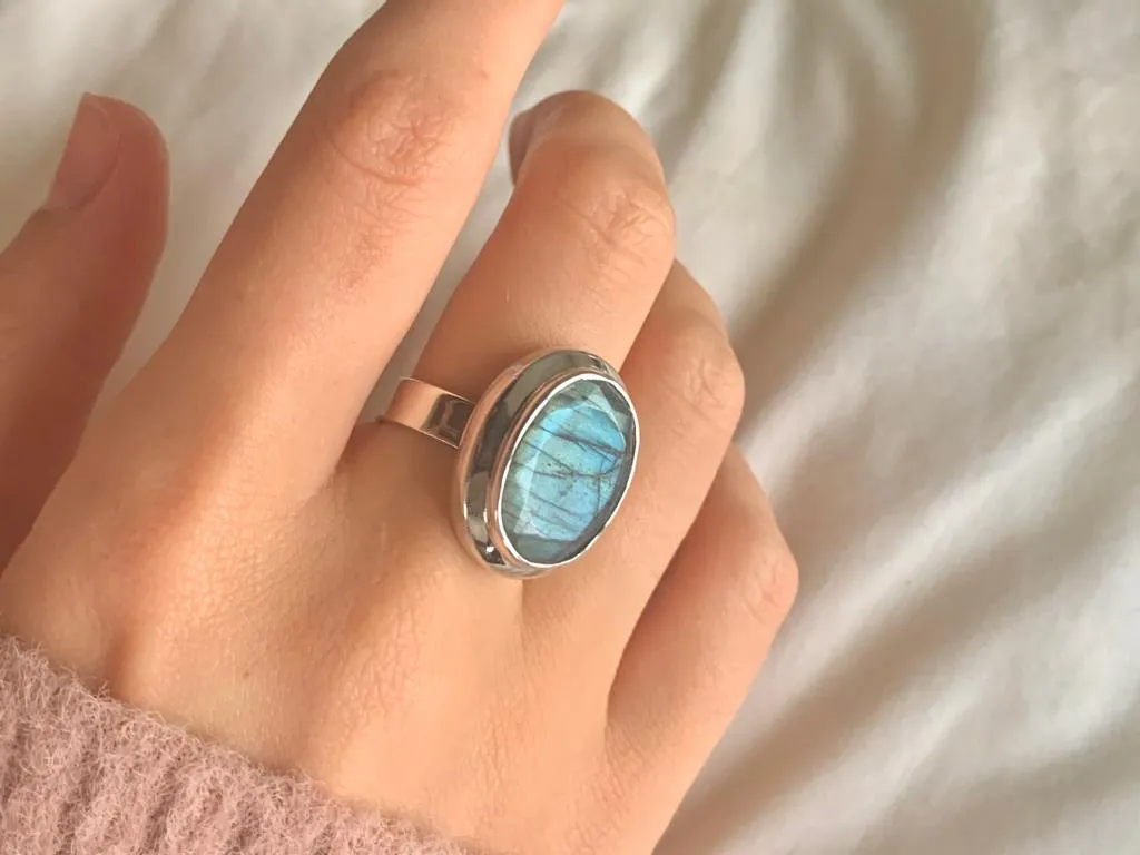 Labradorite Ansley Ring - Reg. Oval
