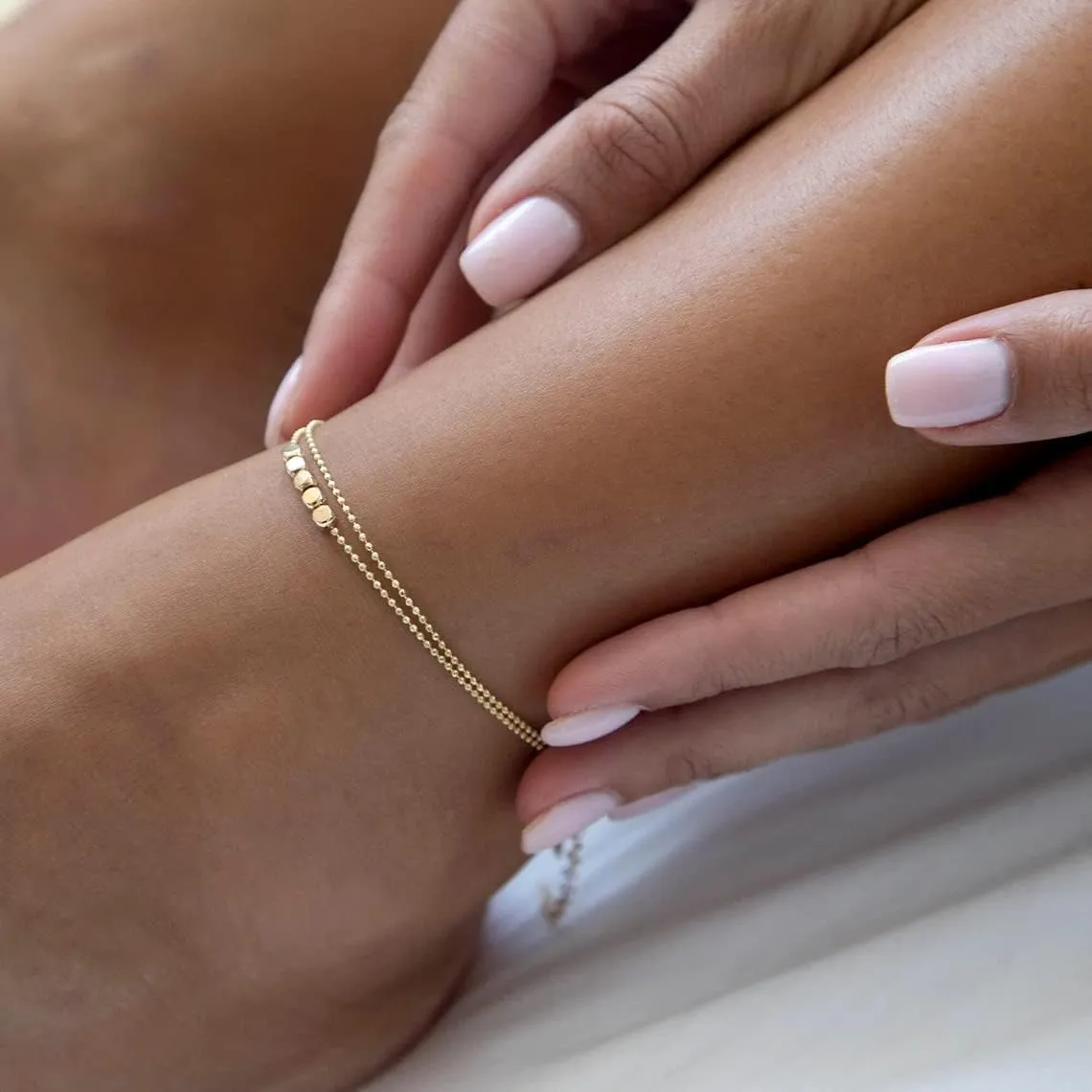 Layered Ankle Bracelets for Women 18K Gold Plated Dainty Fishbone Snake Chain Fine Bead Paperclip Peach Heart Anklets for Women Waterproof Minimalist Simple Anklets Fashion Summer Jewelry Anklet For Women