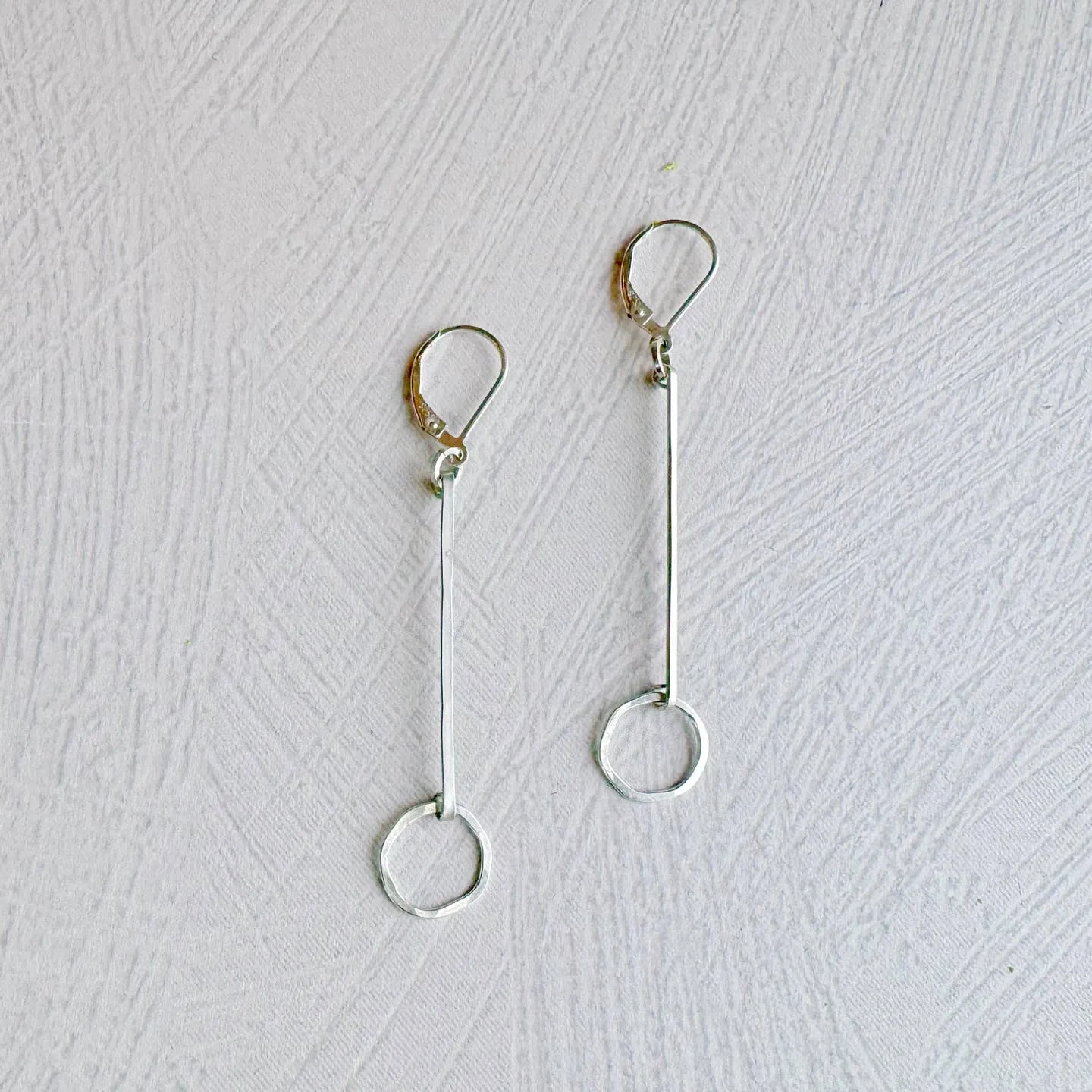 modo earrings