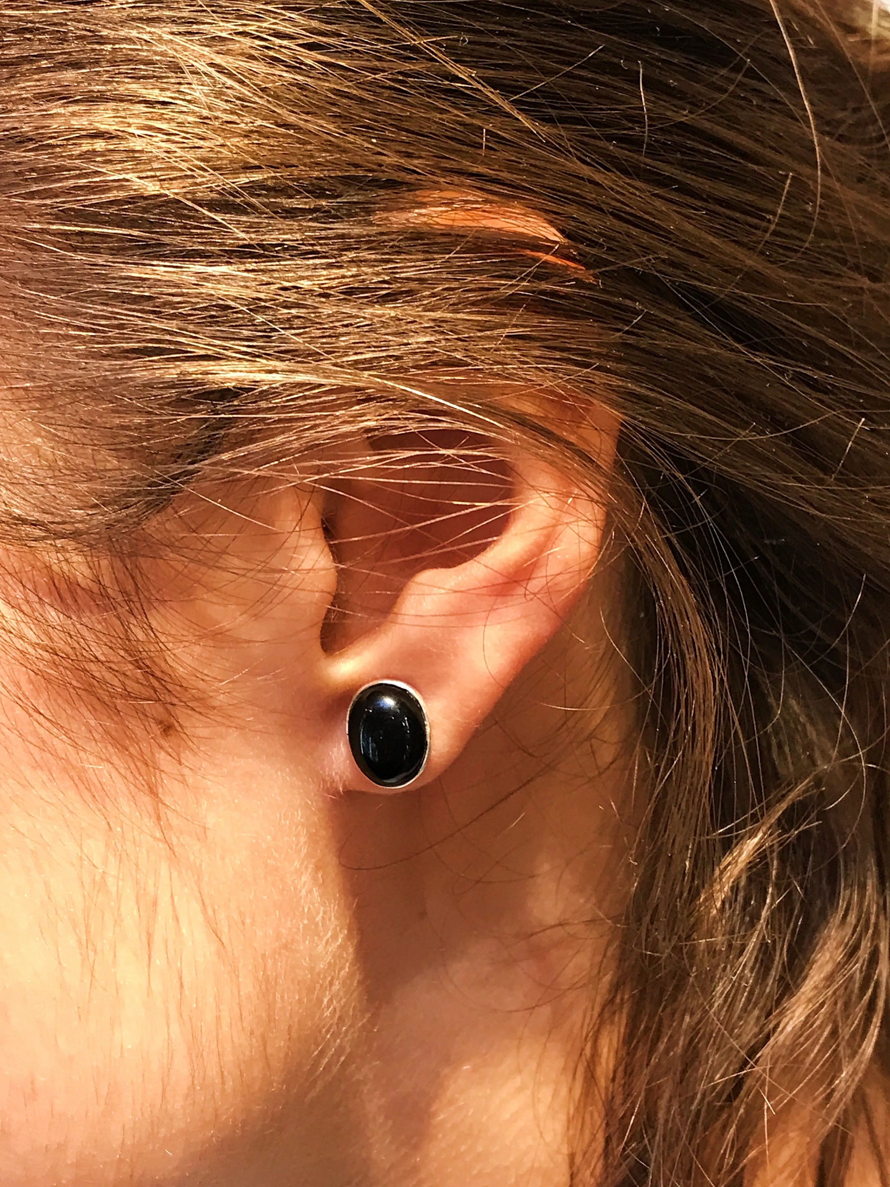 Onyx Akoni Studs