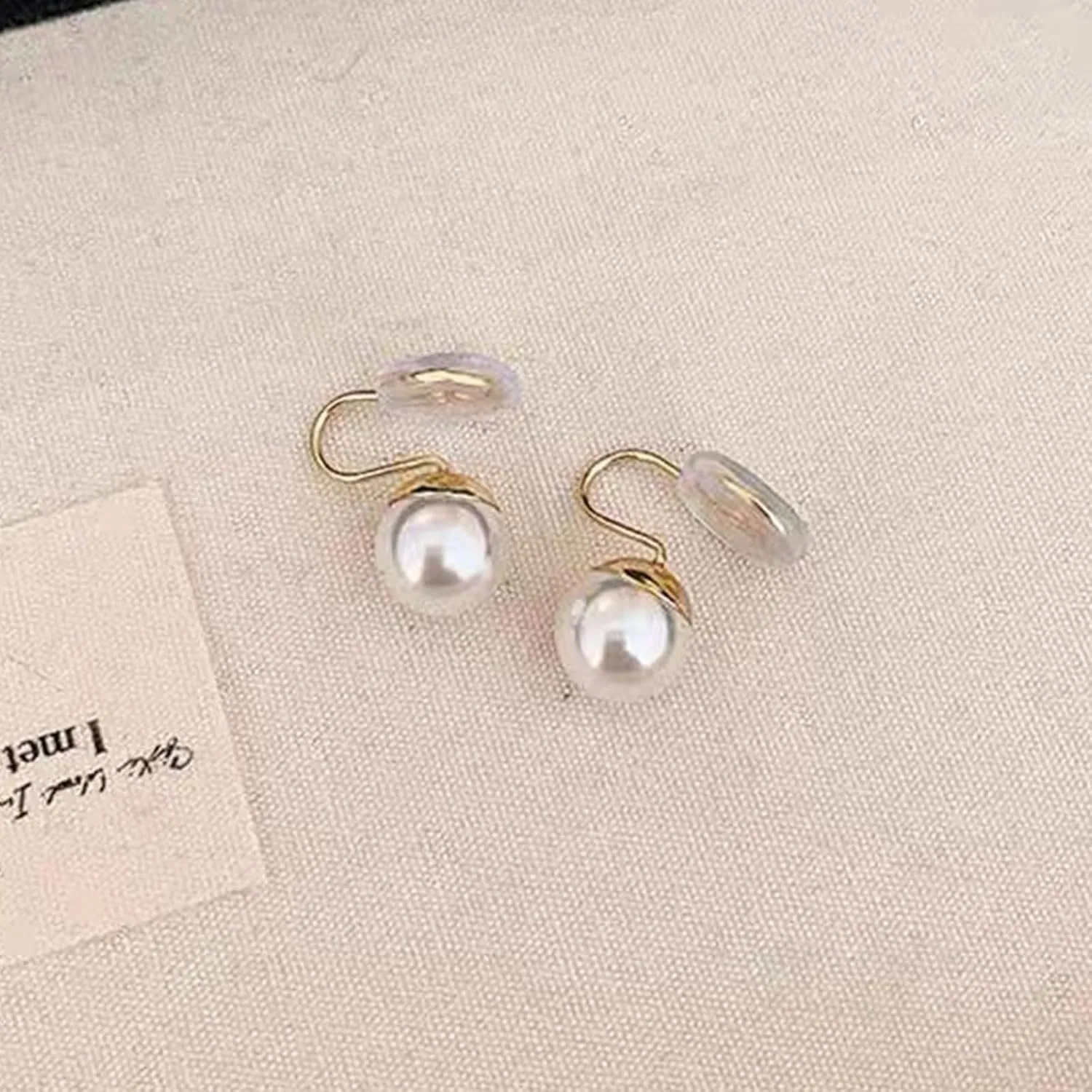 Pearl Clip on Earrings for Women Silver Rhinestones Pearl Dangle Drop Earring Large Pearls Earring Non Pierced Party Jewelry Wedding Jewelry for Brides Bridesmaid Birthday Gifts for Women
