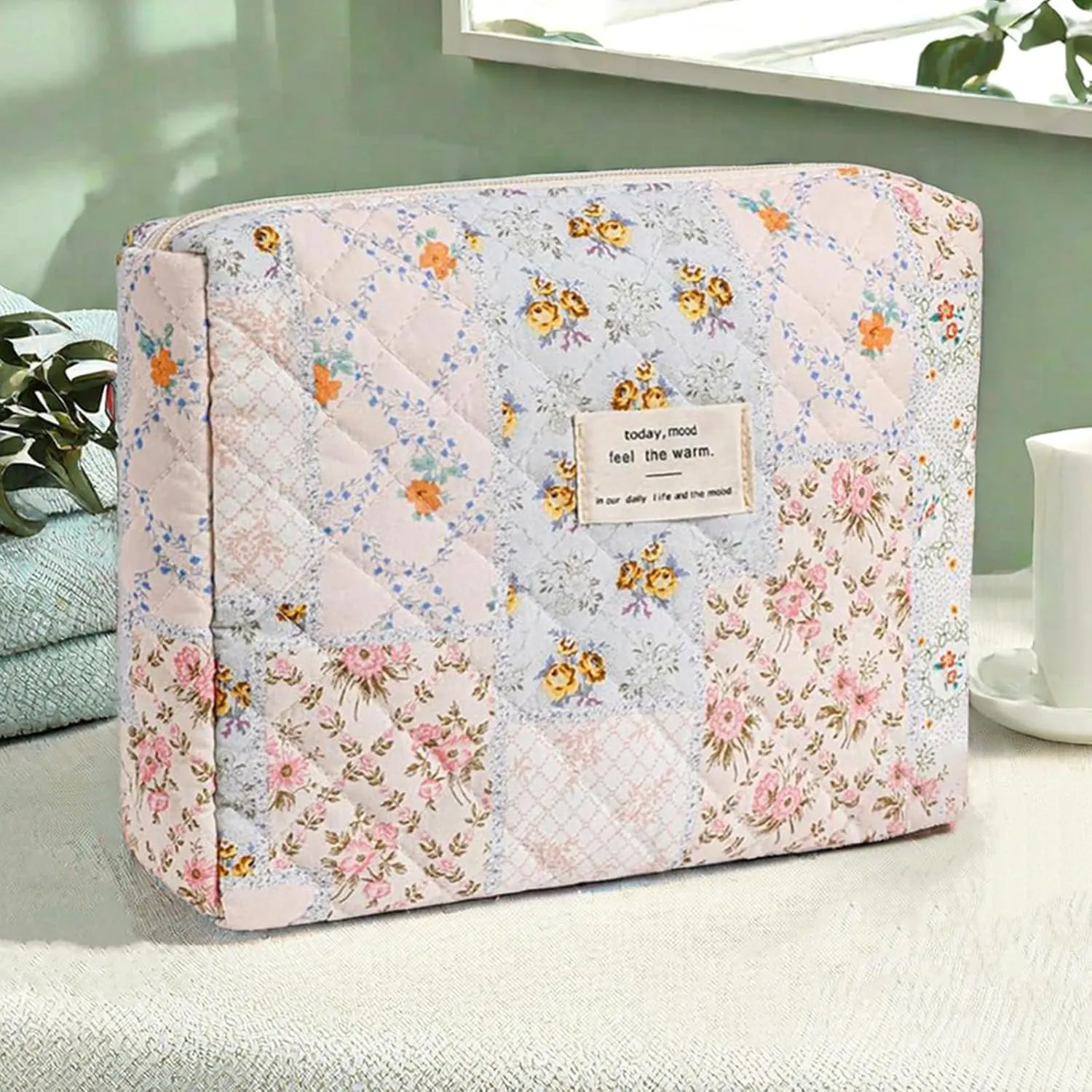 Quilted Makeup Bag,Floral Makeup Bag,Cotton Makeup Bag Set for Women,Travel Makeup Bag,Large Toiletry Cosmetic Bag Makeup Bag Organizer for Women Girls (M2-1PC)