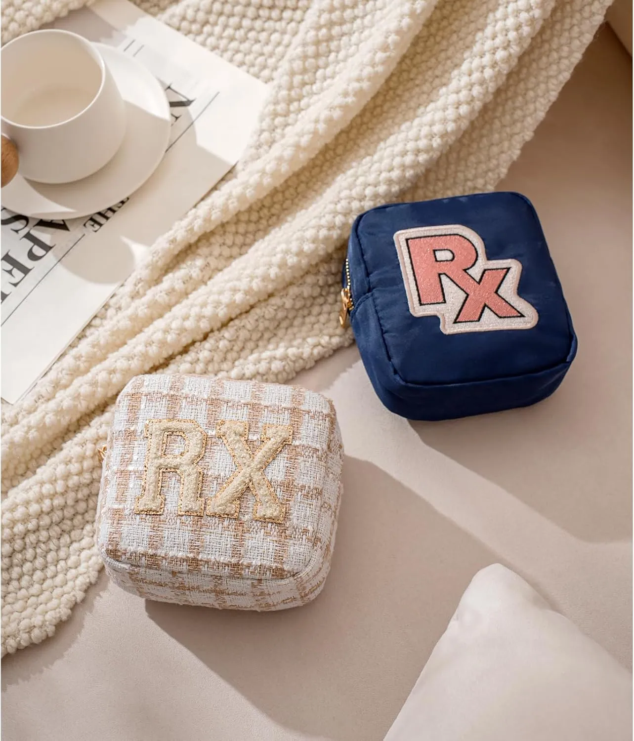 uekeboag Personalized Small Checkered Medicine Cosmetic Bag, Cute Plaid Pattern Chenille Letter Patch RX Drug Pouch with Zipper, Makeup Travel Gift Bag for Women and Girls (07Checkered)